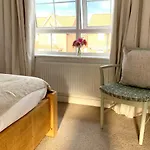 Home Crowd Luxury Apartments- Auckley House